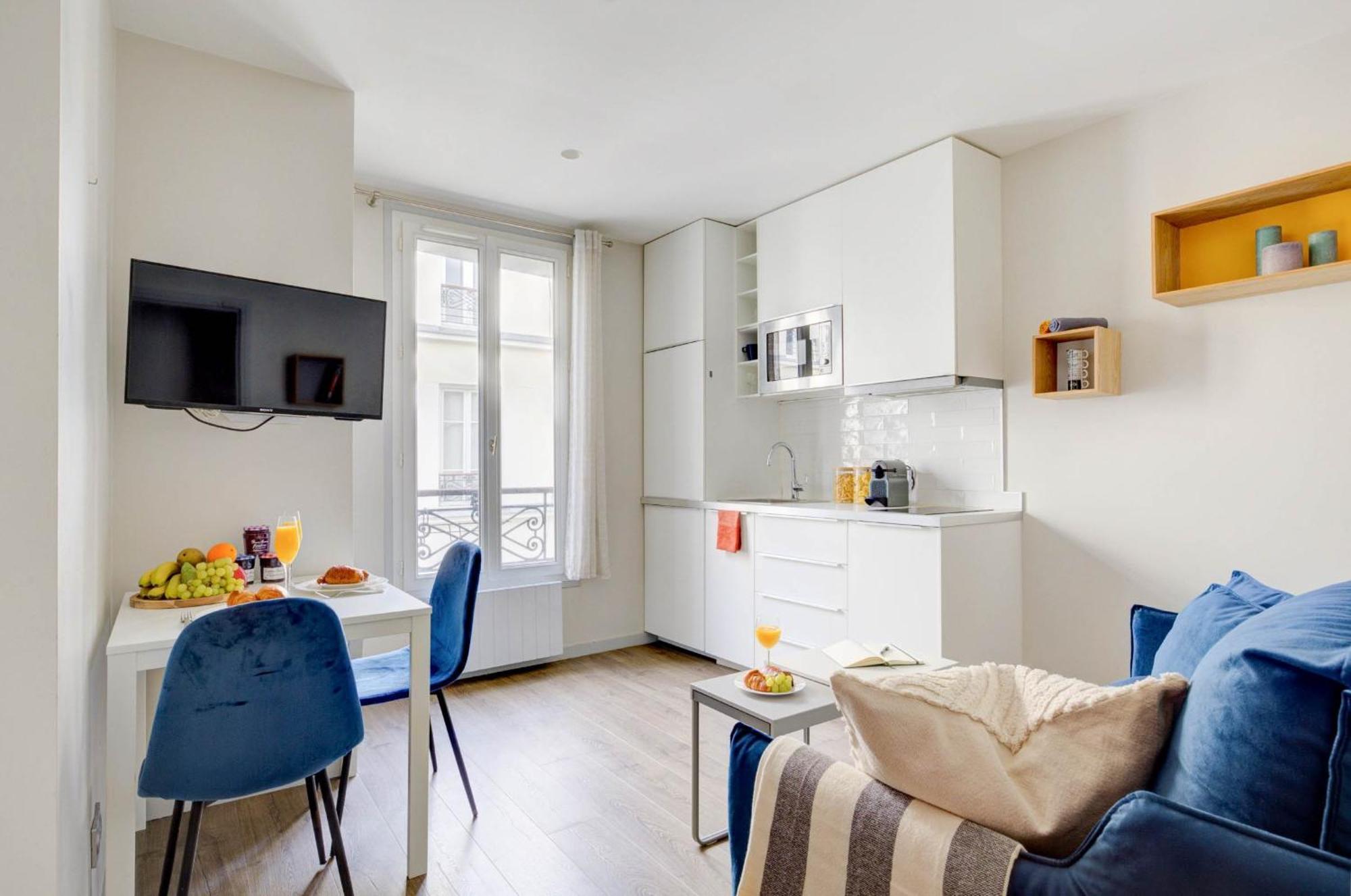 Bnbnova - Eiffel Tower & Invalides - 1br Parijs